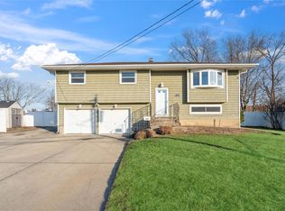 135 Headline Rd, Deer Park, NY 11729
