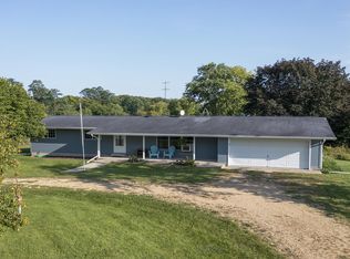 2277 E Deer Path Rd, Byron, IL 61010