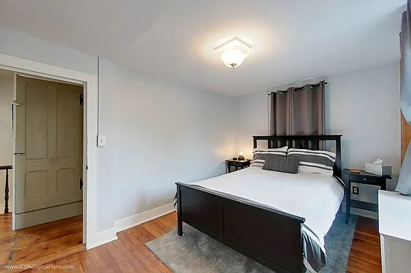 300 Broadway St — Photo 28
