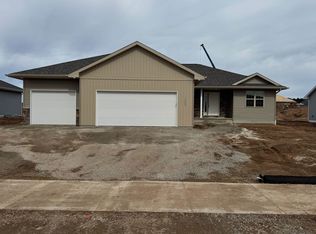 4622 Richard Ln, Green Bay, WI 54313