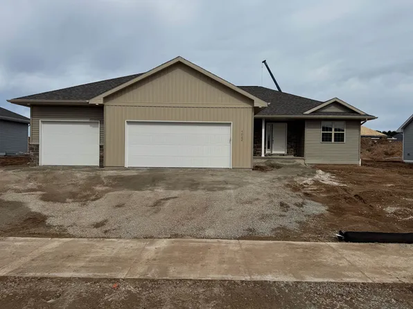 4622 Richard Ln, Green Bay, WI 54313