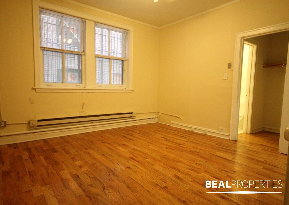 1st image of 540 W Wellington Ave #540008