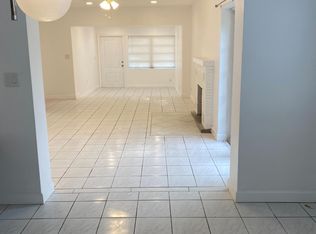 104 SW 21st Way, Fort Lauderdale, FL 33312