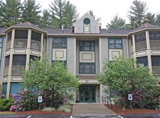 7 Bartemus Trl #102, Nashua, NH 03063