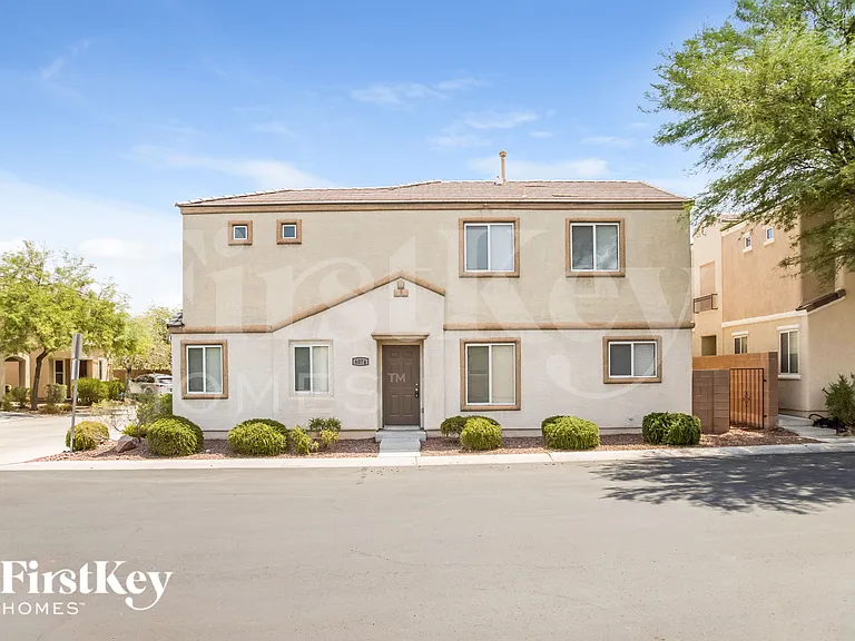 6074 Peaceful Creek St — Photo 2