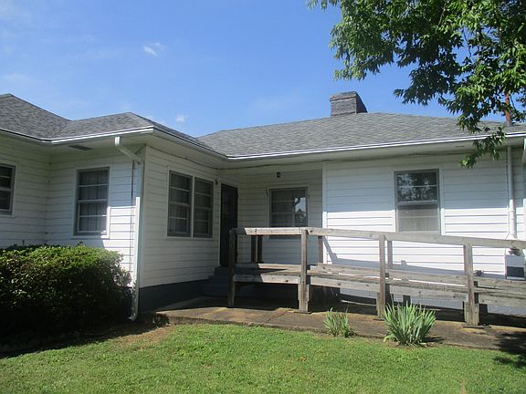 3rd image of 6005 SW Chalmers Dr