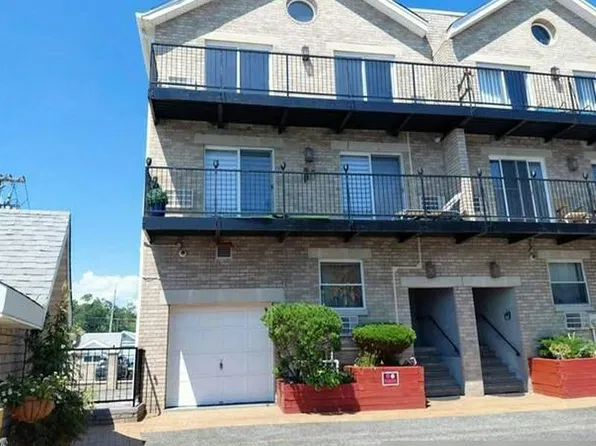17 Pennyfield Ave, Bronx, NY 10465