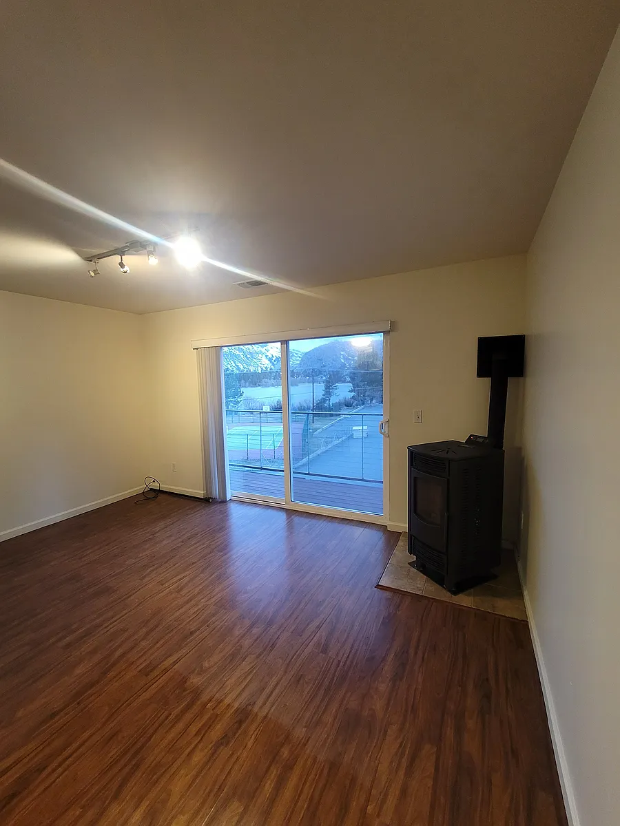 Building Photo - 45 Howard Ave #B
