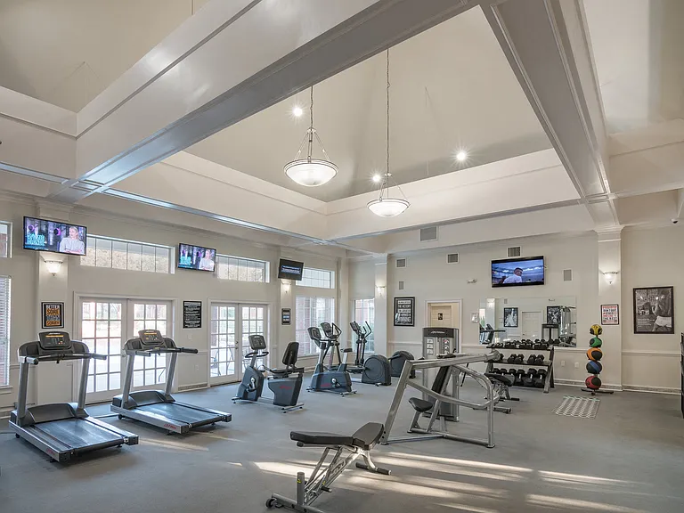Sturbridge Commons — Photo 16