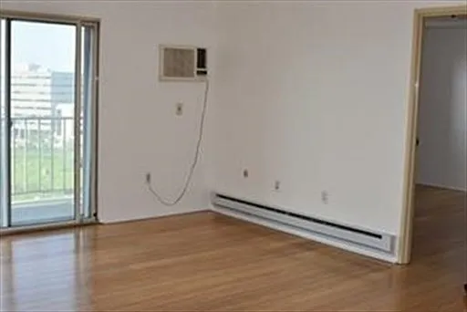 1 bed, 1.0 bath, 820 sqft, $2,100 — Photo 4
