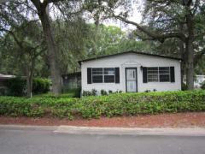 1st image of 105 Hill Cir