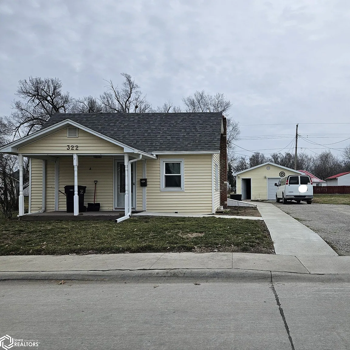 322 S Davis St photo 1