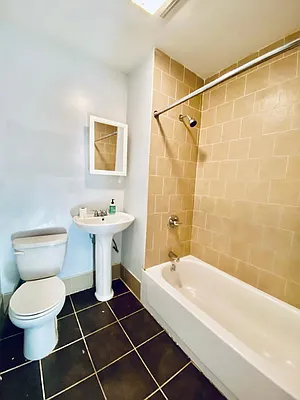 Rented by Pinn Realty | media 21