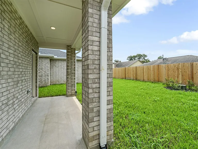 13315 Campos Dr — Photo 21
