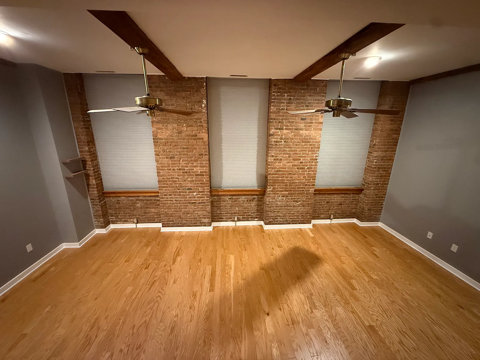2 bed, 1272 sqft, $3,250 — Photo 2