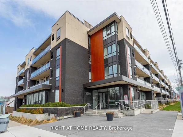 3560 Saint Clair Ave E #217, Toronto, ON M1K 0A9