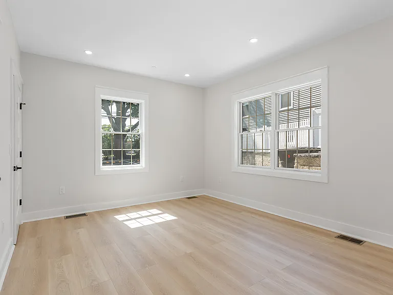 5 Milton Ave #B — Photo 15
