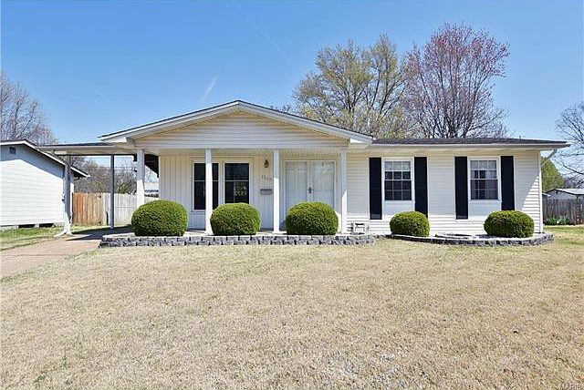 1st image of 1165 Jackson Ln