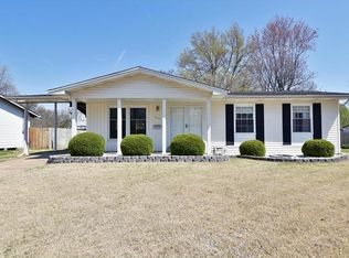 1165 Jackson Ln, Florissant, MO