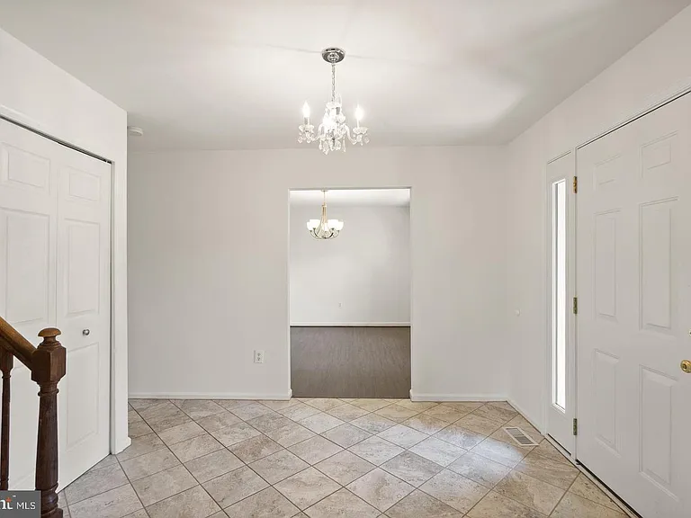 8902 Huxley Ct — Photo 65