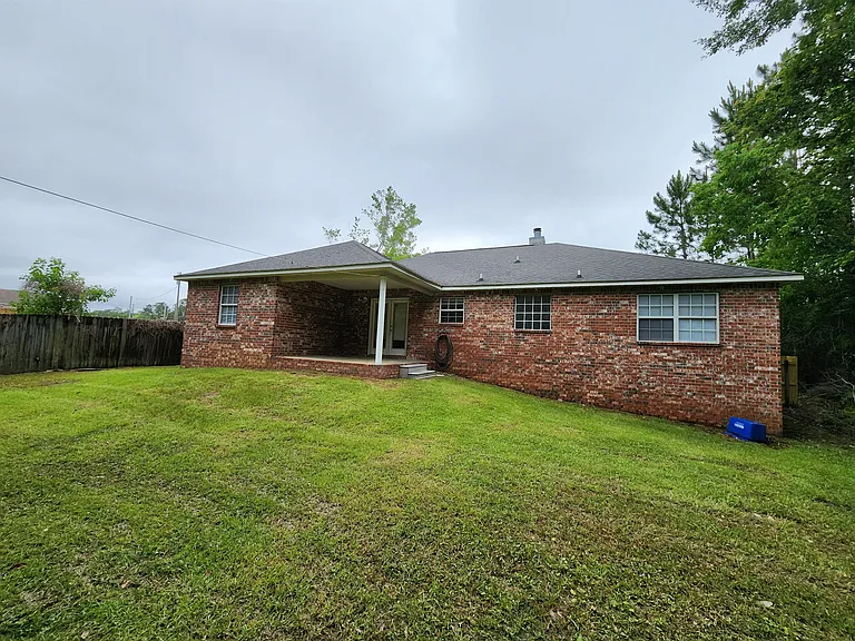 8193 Redstone Dr — Photo 10