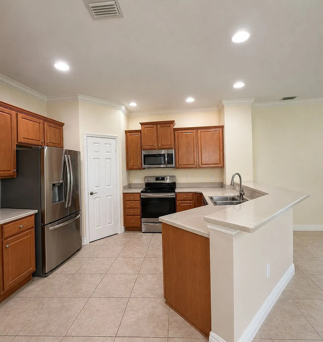 2 bed, 1499 sqft, $2,400 — Photo 3