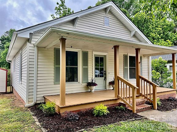 2nd image of 1225 W C St