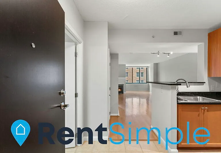 851 N Glebe Rd #908 — Photo 4
