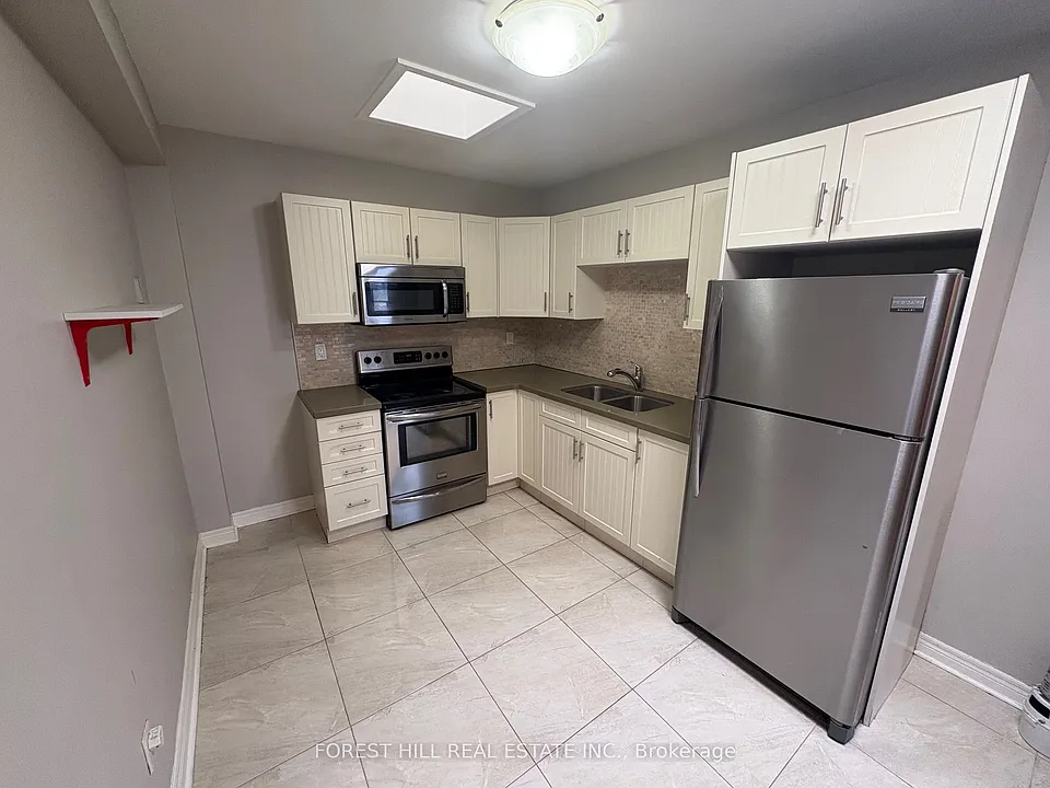 341 Lakeshore Rd E #2