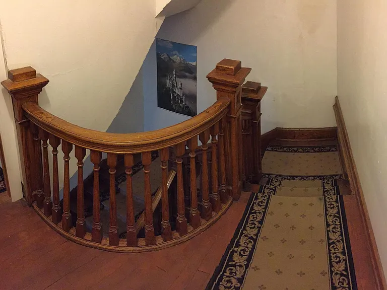 908 Columbia Ave #4 — Photo 3