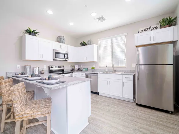 Vistoria At Country Place