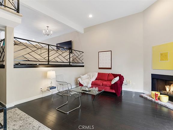 3rd image of 21125 Lassen St Unit 2
