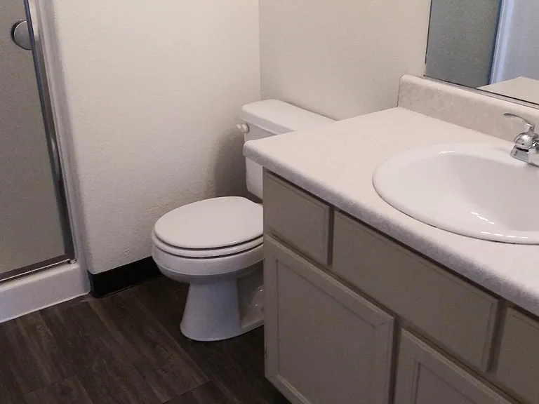 CLEVELAND STATION APTS — Photo 49