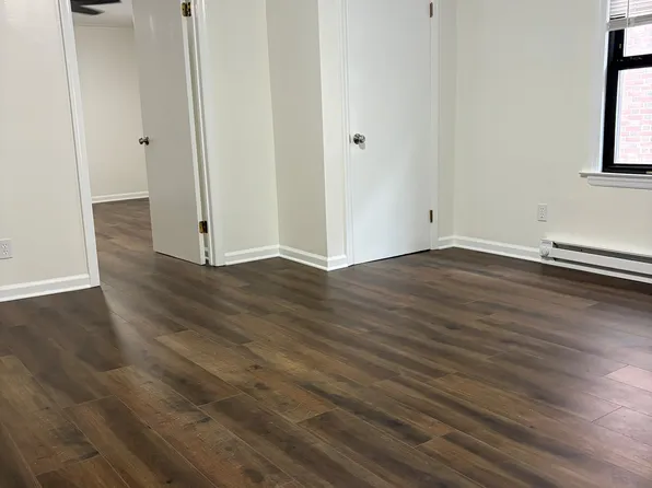 18 Main St APT 2, Madison, NJ 07940