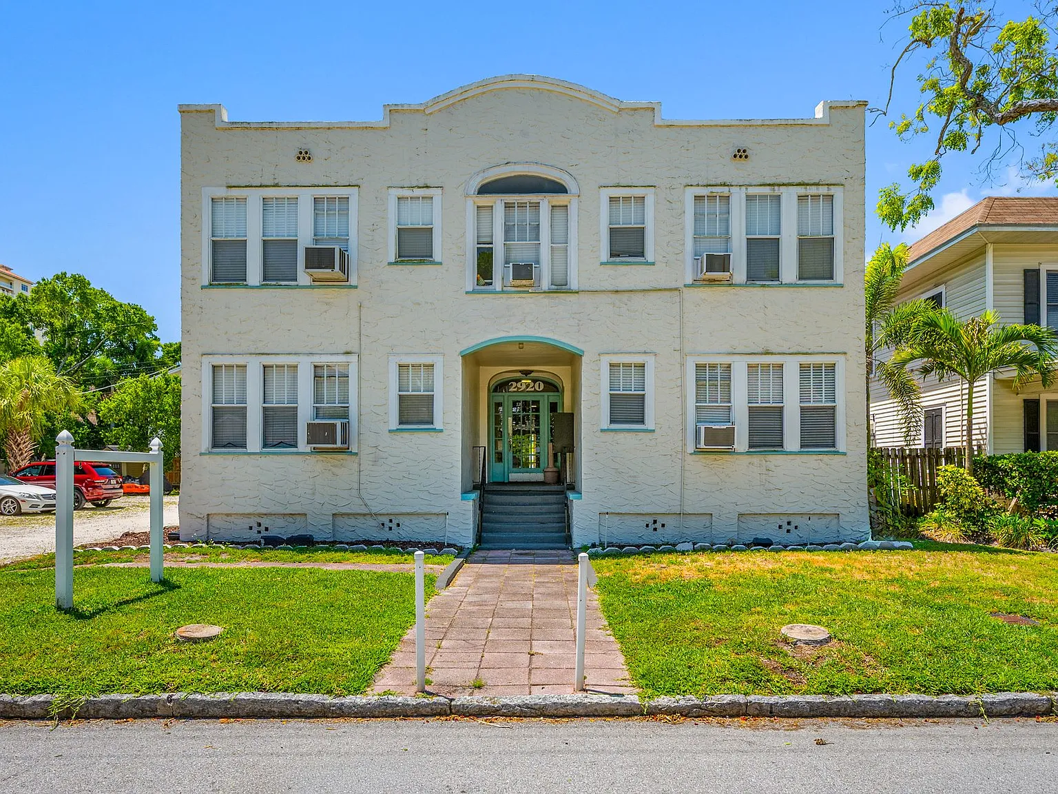 Renovated Apartment just blocks from Bayshore Blvd! — Photo 1