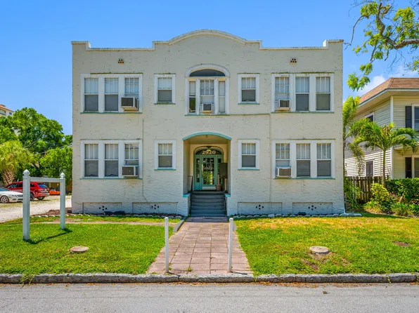 Renovated Apartment just blocks from Bayshore Blvd!, 2920 W Bay View Ave APT 8, Tampa, FL 33611