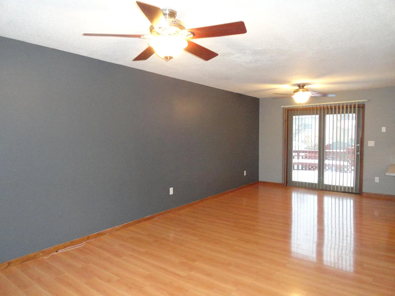 4 bed, 1932 sqft, $2,350 — Photo 3
