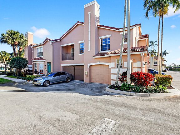 3rd image of 501 Belmont Place