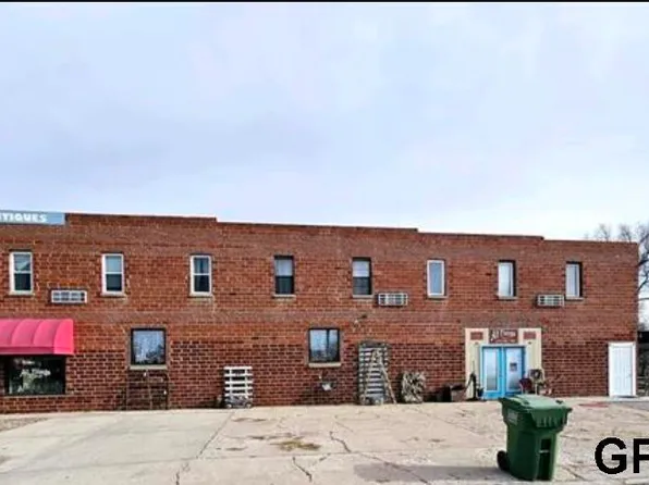 909 F St, Geneva, NE 68361