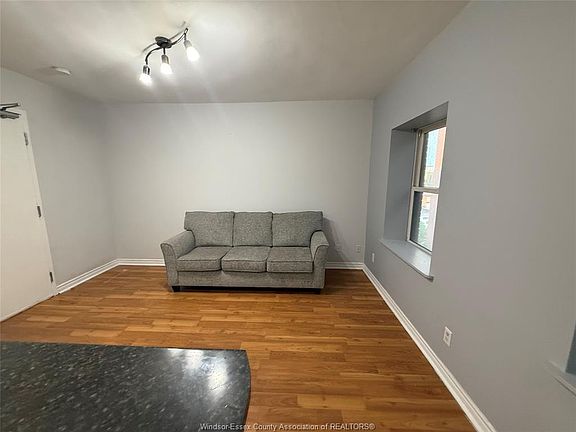 5th image of 511 Pelissier St #302