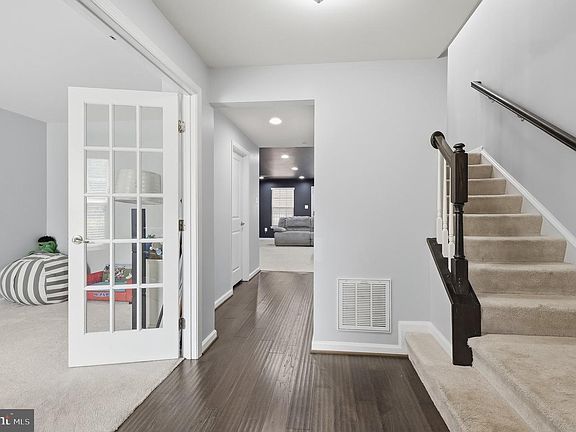 5th image of 5652 Barnstormers Ln
