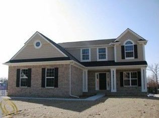 82 Blackberry Dr, White Lake, MI
