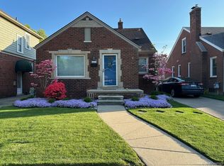 15289 Cleveland Ave, Allen Park, MI 48101