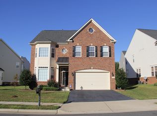 46046 Earle Wallace Cir, Sterling, VA 20166