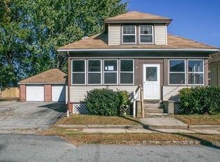 31 Cadillac Ave, Cranston, RI 02910