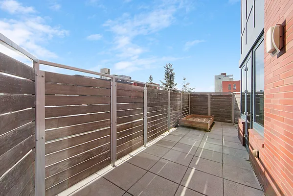 Rented by Mirador Real Estate | media 5