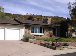 300 Burgess Dr, Castle Rock, CO 80104