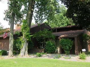83 Aster Pl, East Amherst, NY 14051
