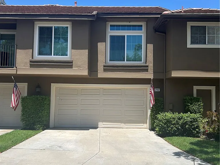 717 S Glenhurst Dr — Photo 1