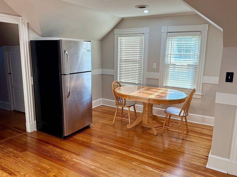 1st image of 397-399 Tarkiln Hill Rd #3